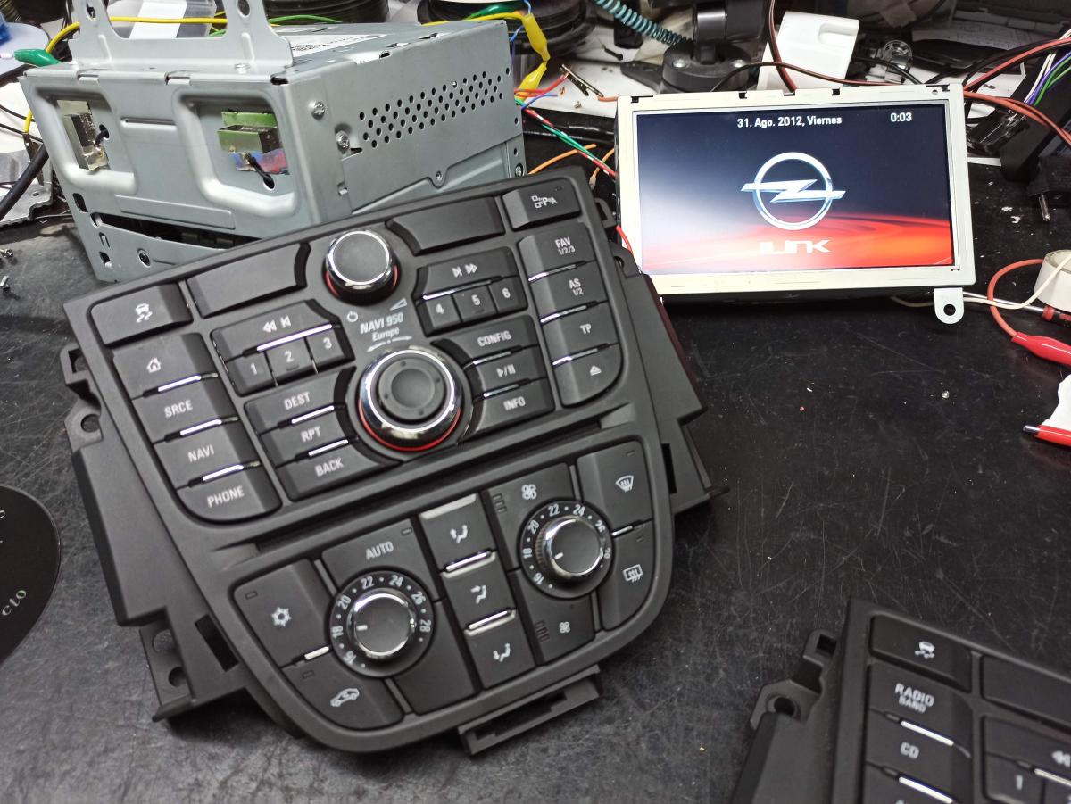 Reparación de Navegadores OPEL Insignia, Astra y Mokka