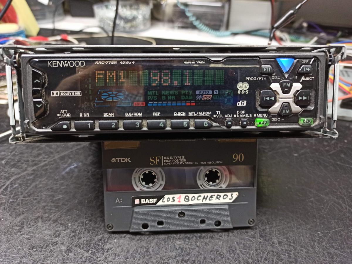 Eliminación de la Llave Mask en Radios Kenwood: KRC y KDC